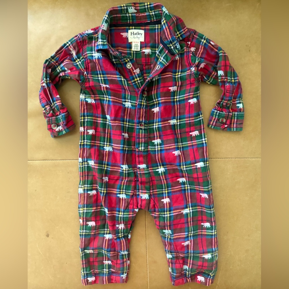 💛$15 FLASH SALE💛Hatley Holiday Polar Bear Jumpsuit 6-9M